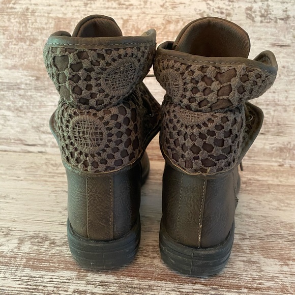 Brown Ankle Boots with Laces and Lace Design - Picture 7 of 8